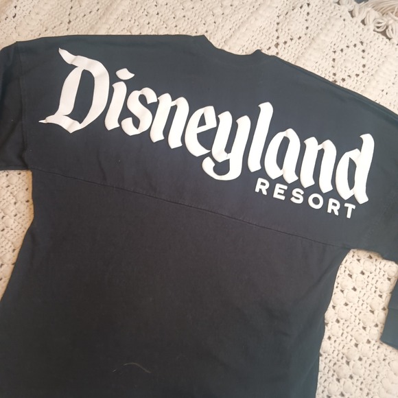 Disney Spirit Jersey Adult Extra Small XS Black Disneyland Resort Pullover Logo - Picture 1 of 10